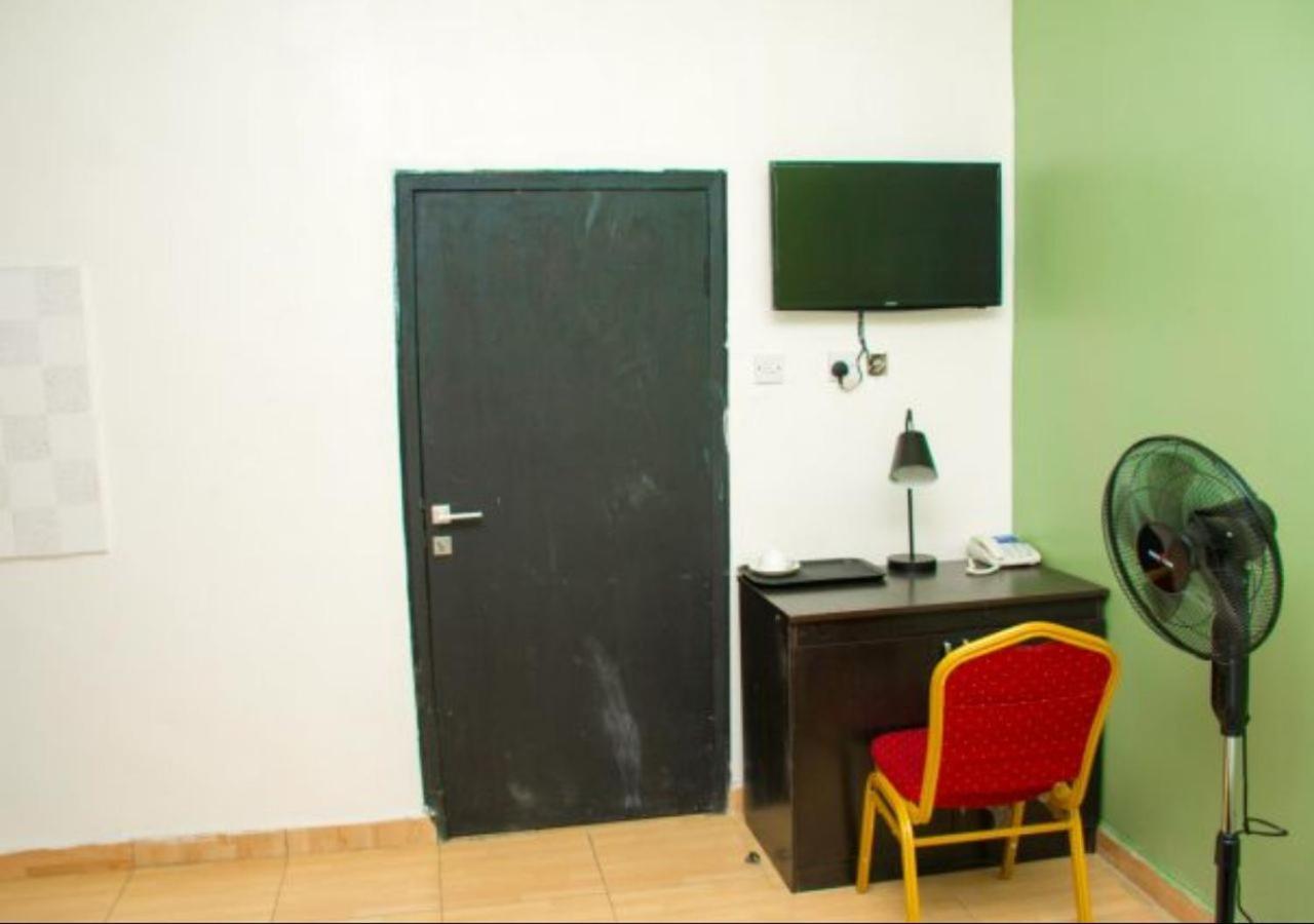 Esporta Suites Yaba Lagos Buitenkant foto